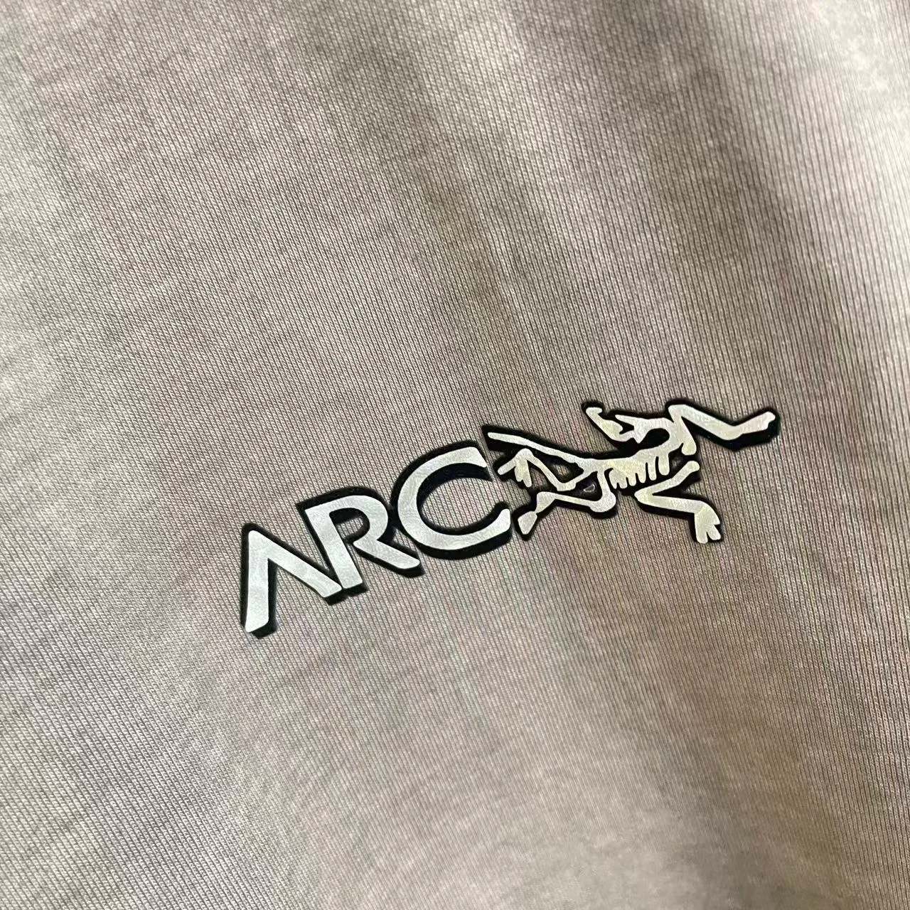 ARC'TERYX *2026 New Arrival logo t g Same Style Size：S M L XL XXL ：Black White Gray